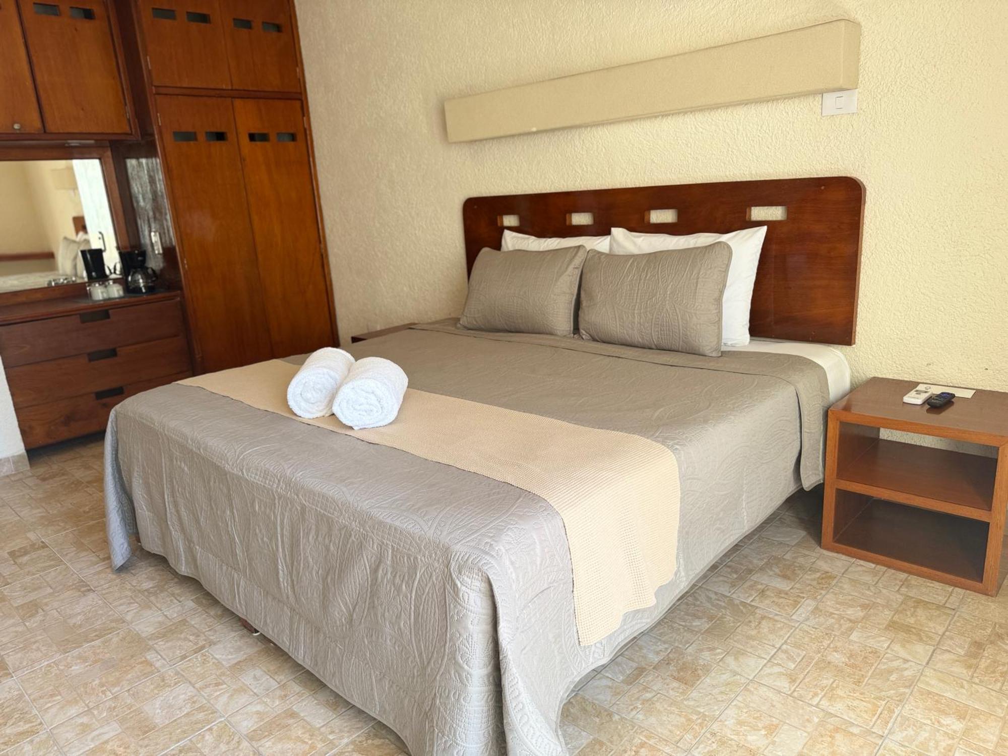 Luciana Hotel & Beach Club Playa del Carmen Szoba fotó